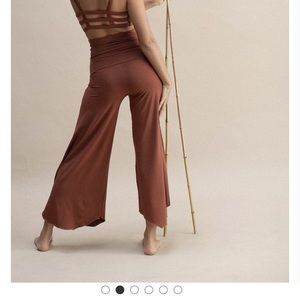 Indigo Luna store flare yoga leggings size xs